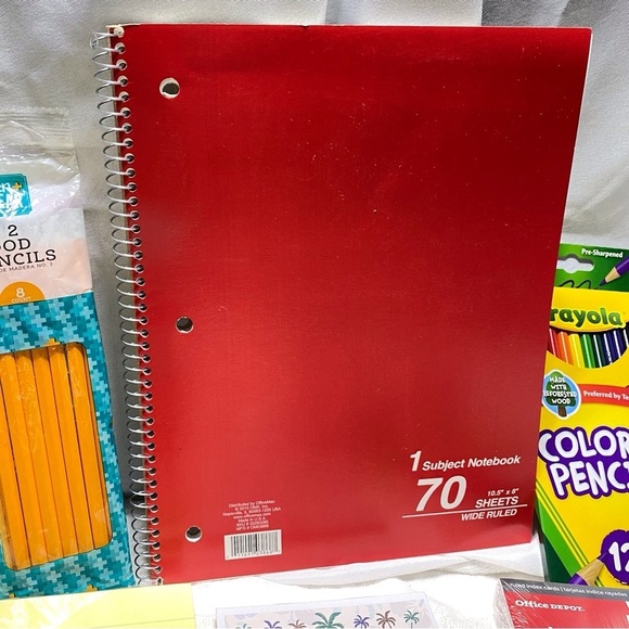 Bundle of school office supplies. - Picture 5 of 8